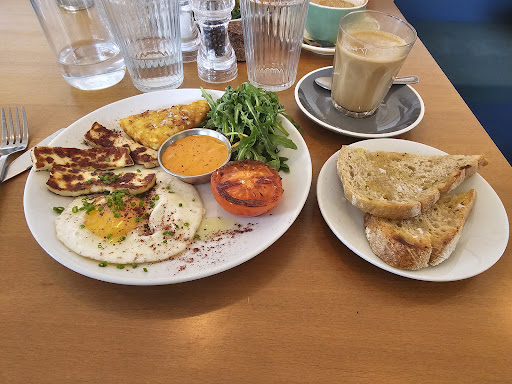 Photo of Wanasa Cafe - 869 Green Lanes, London N21 2QS